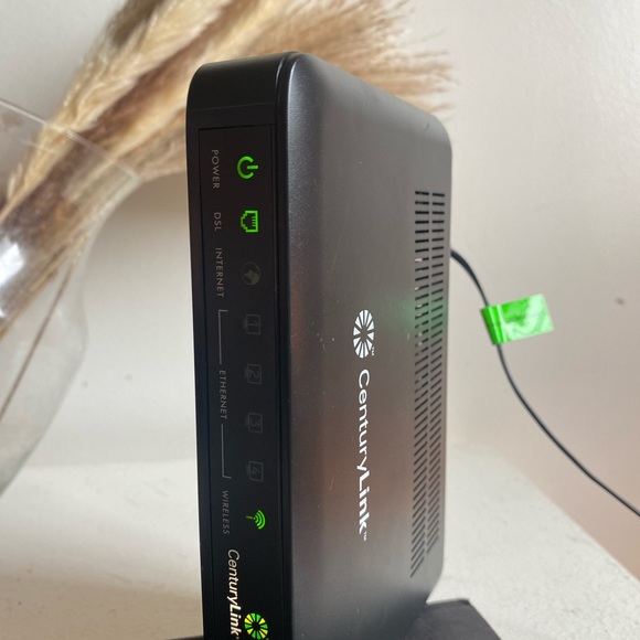 CenturyLink ZyXEL PK5001Z ADSL2 4-Port WiFi Router Modemn - Picture 2 of 7